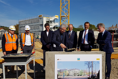 Pose de première pierre - Neuilly-Plaisance