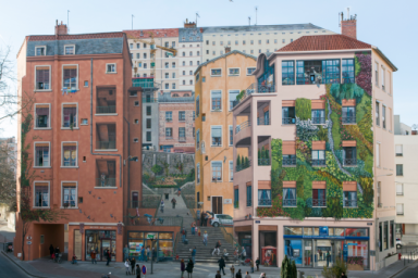 Le mur des Canuts avec fresques - LYON