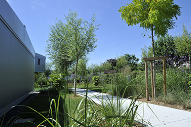 Un pavillon Métropole de Jean Prouvé accueille des alternants