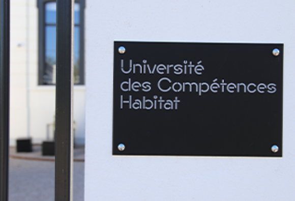 Plaque Université Compétences Habitat